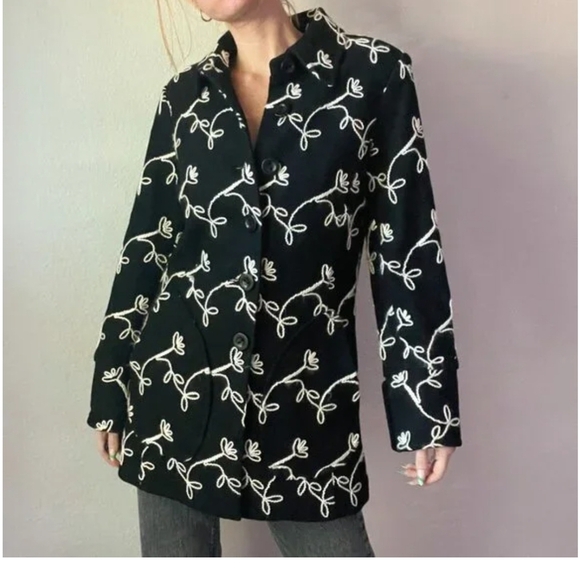 Focus By Shani Black and White Embroidered Wool Jacket - Picture 2 of 11
